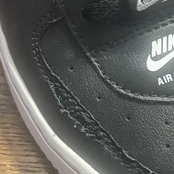 Kids Nike Air Force 1 double air low black - size 4.5y - Picture 6 of 6